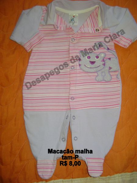 Macacão de malha bordado